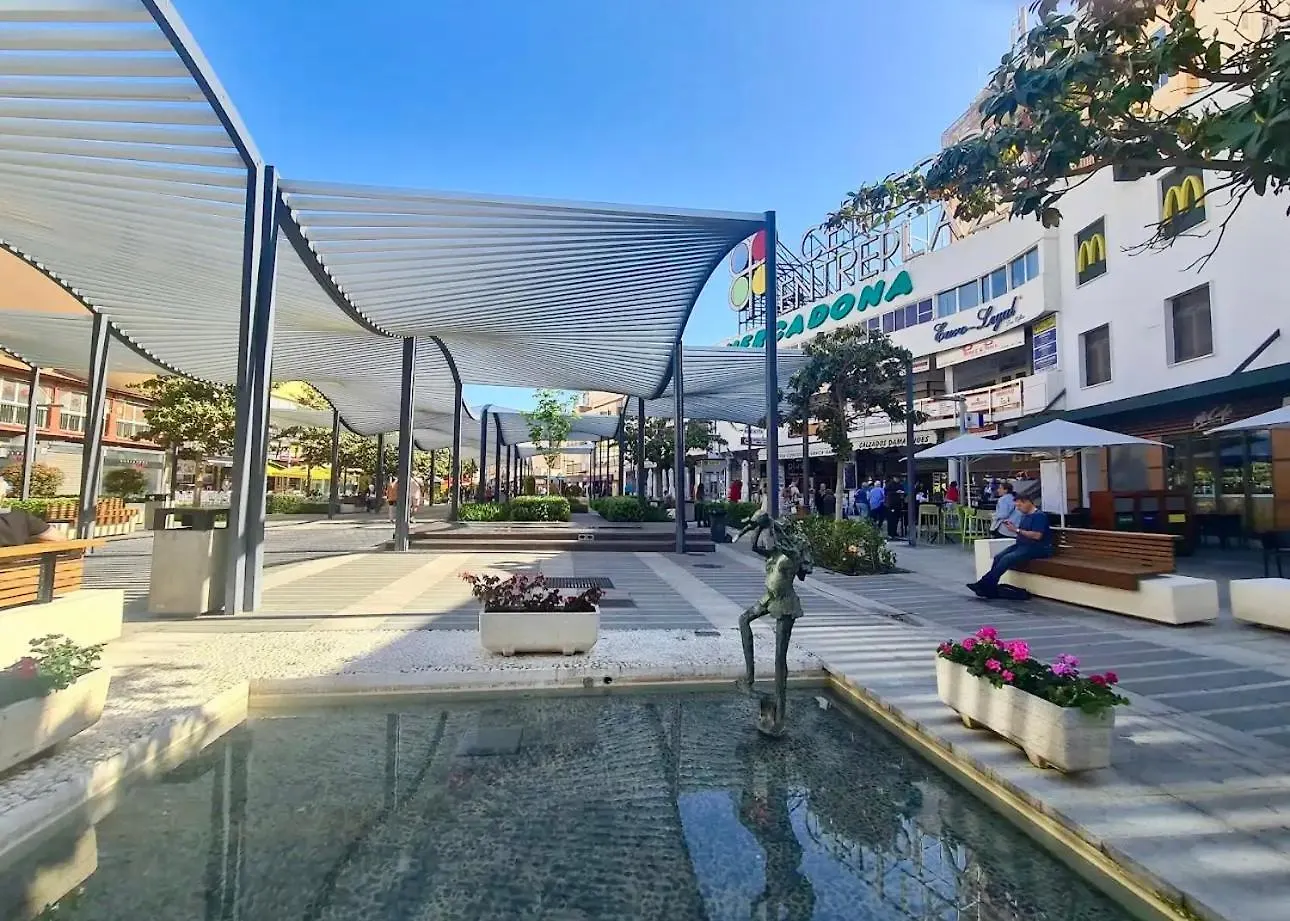 Estudio Amplio En El Corazon De Torremolinos