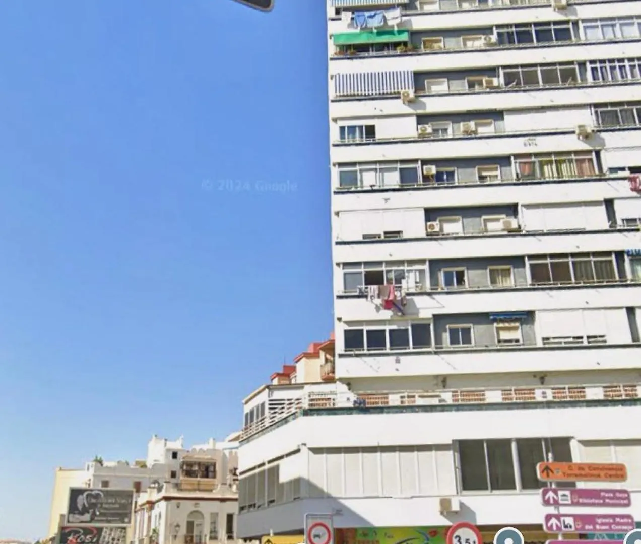 Estudio Amplio En El Corazon De 토레몰리노스 스페인